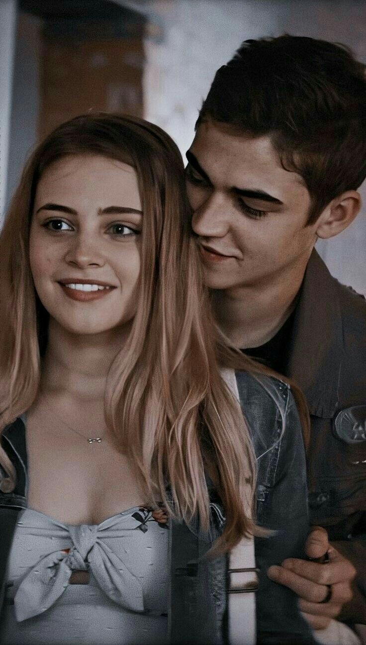 hardin and tessa in car