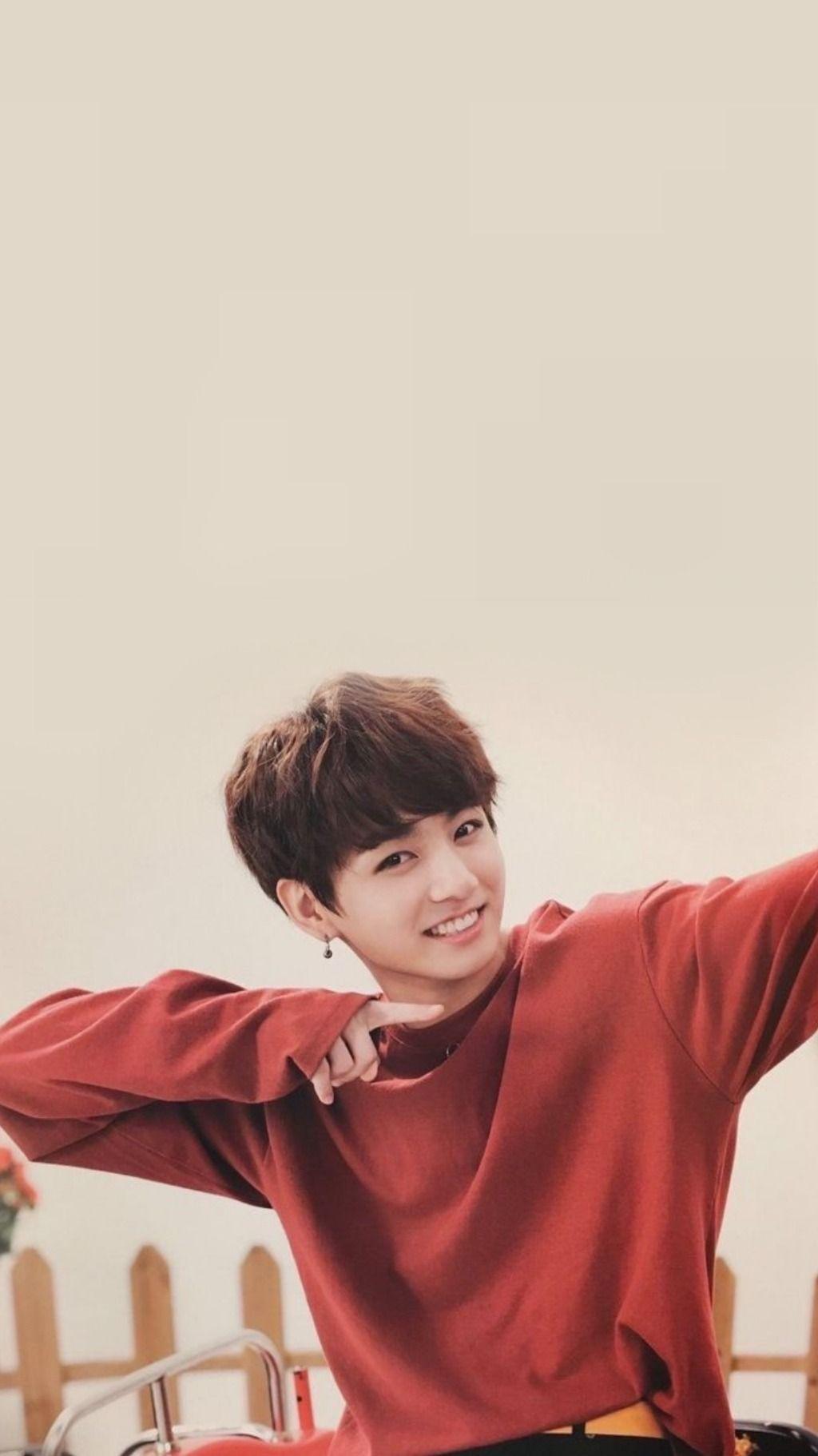 Jungkook smile Wallpaper Download | MobCup