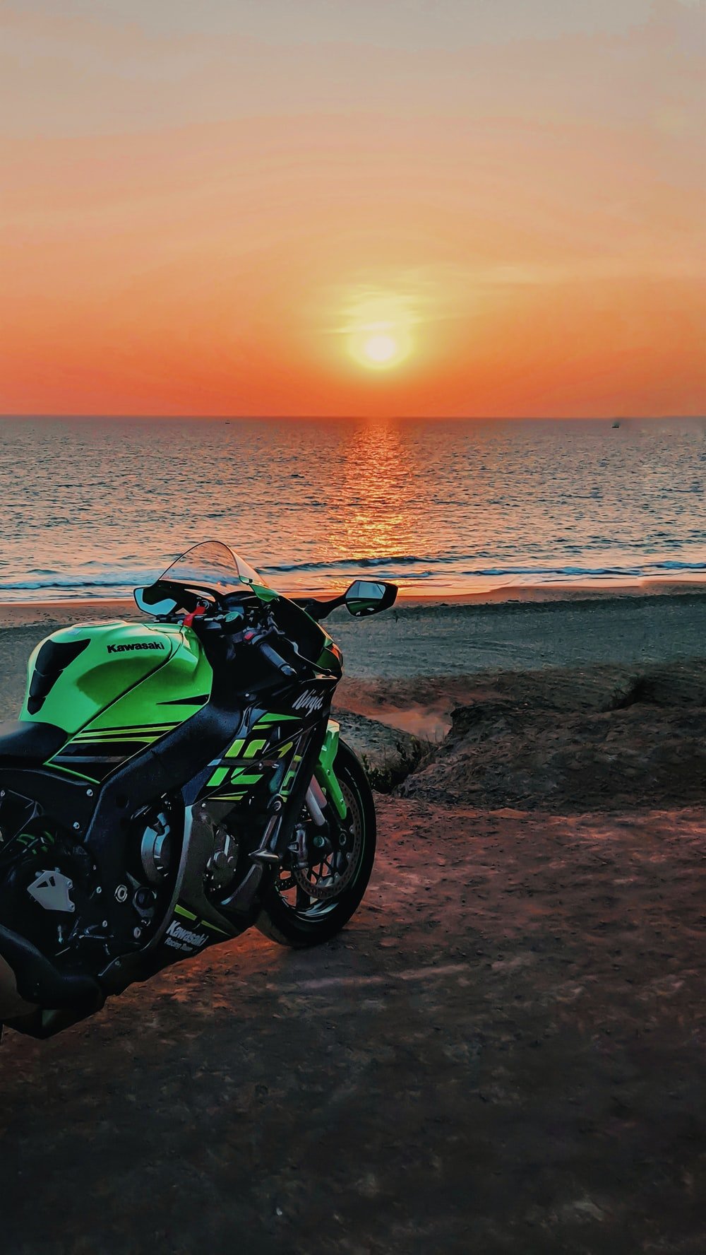 Kawasaki Ninja - Sunset Background
