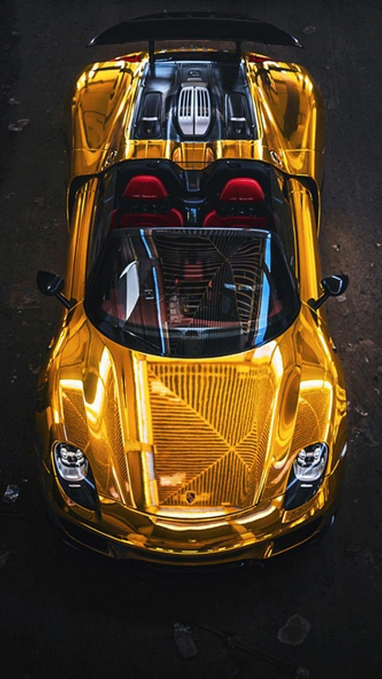 Gold Porsche 918