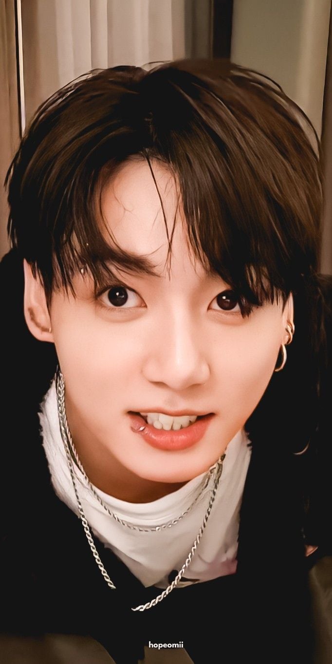 Bts Jungkook Portrait Wallpaper Download | MobCup